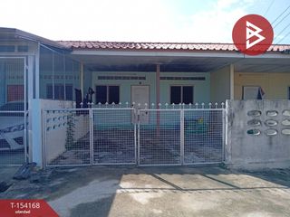 Casa adosada en venta de 3 habitaciones en Mueang Nakhon Pathom, Nakhon Pathom