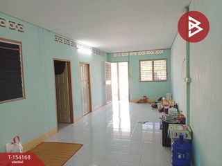 Casa adosada en venta de 3 habitaciones en Mueang Nakhon Pathom, Nakhon Pathom