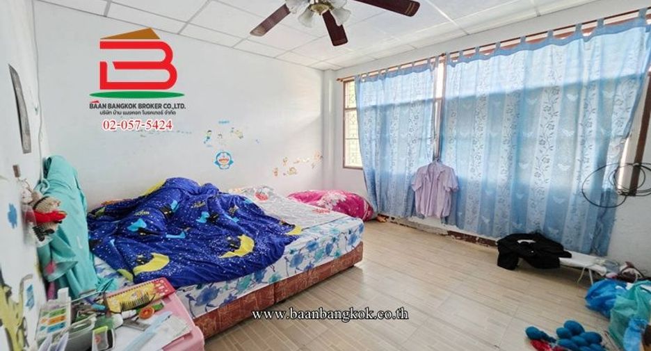 Local comercial en venta de 4 habitaciones en Thawi Watthana, Bangkok