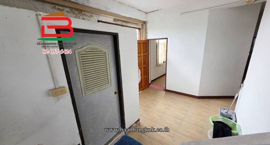 Local comercial en venta de 4 habitaciones en Thawi Watthana, Bangkok