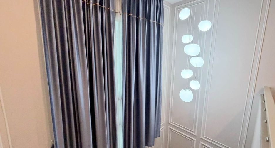 À vendre 4 chambres villa à Bang Lamung, Chonburi