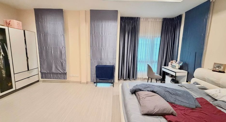 À vendre 4 chambres villa à Bang Lamung, Chonburi