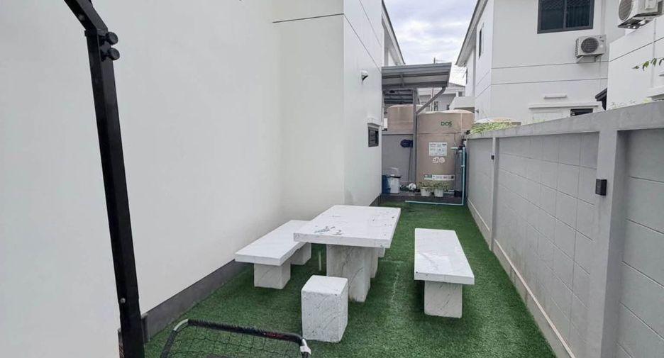 À vendre 4 chambres villa à Bang Lamung, Chonburi