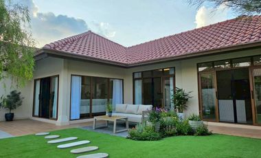 À louer 4 chambres villa à Huay Yai, Pattaya