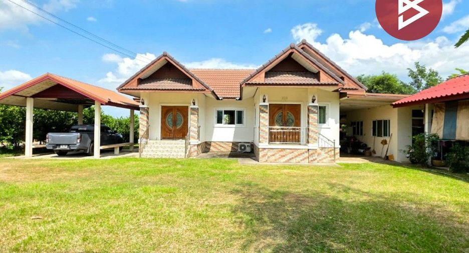 For sale 3 bedrooms house in Yang Talat, Kalasin