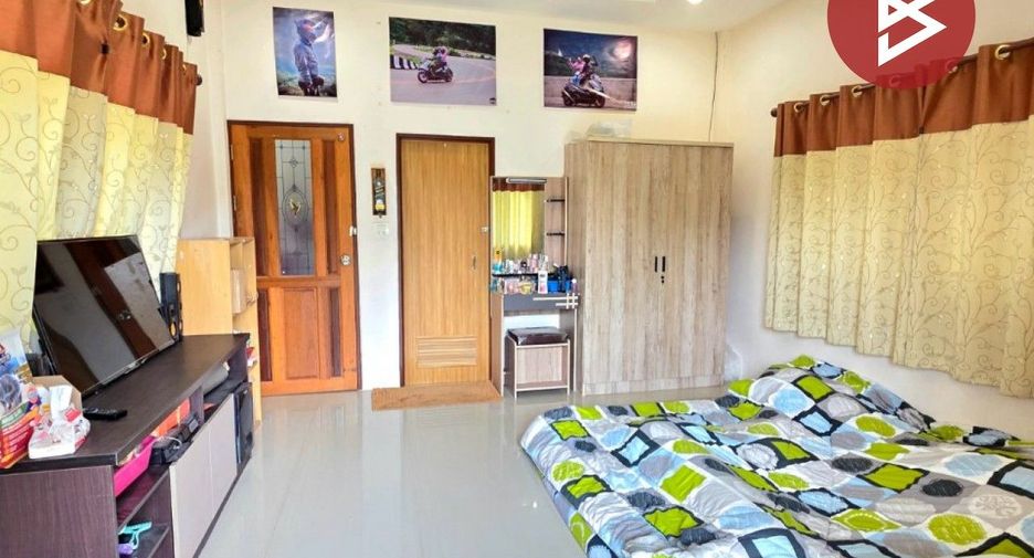 For sale 3 bedrooms house in Yang Talat, Kalasin