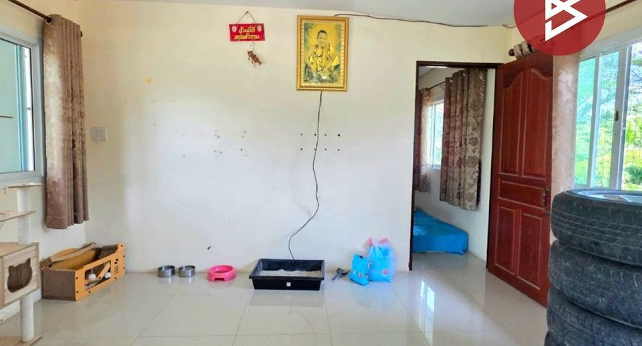For sale 3 bedrooms house in Yang Talat, Kalasin