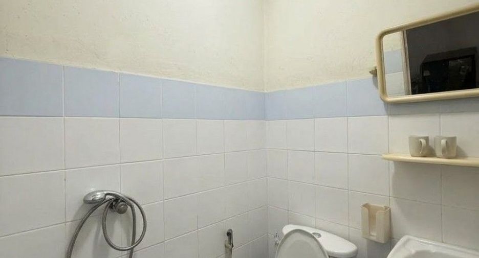 Продажа 2 спальни таунхаус в Лат Крабанг, Бангкок