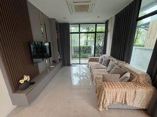 出租 4 卧室 独立屋 在 Bang Phli, Samut Prakan