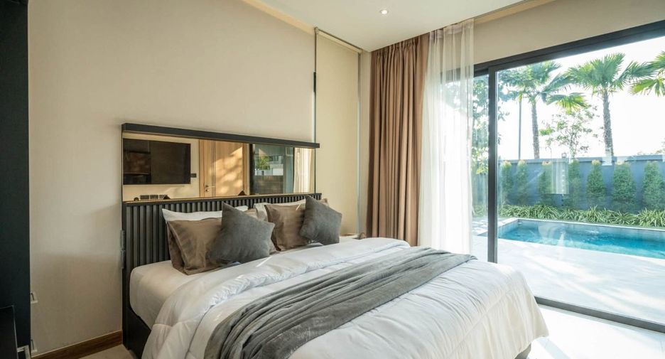For rent 4 bedrooms villa in Bang Lamung, Chonburi