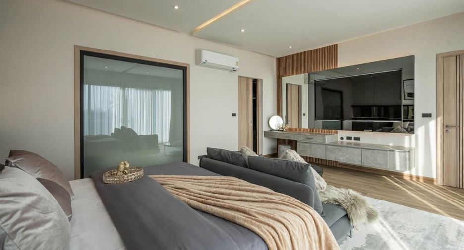 For rent 4 bedrooms villa in Bang Lamung, Chonburi