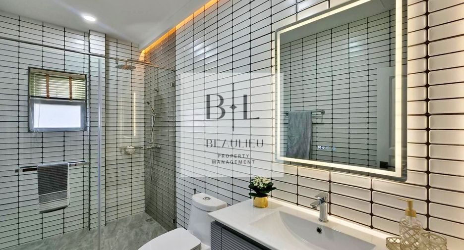 Haus zum Kauf mit 3 Zimmer in Huay Yai, Pattaya