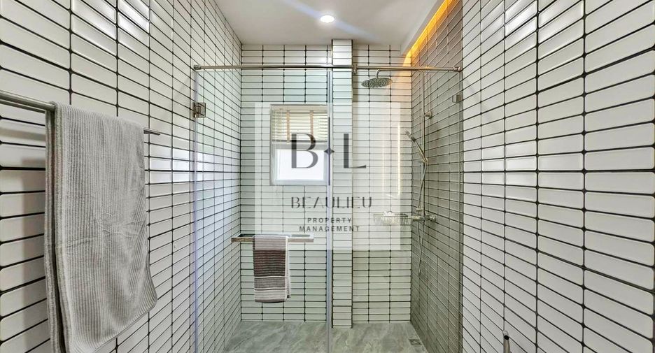 Haus zum Kauf mit 3 Zimmer in Huay Yai, Pattaya