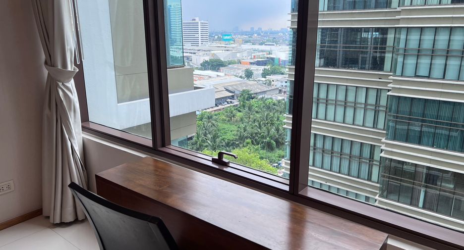 ขาย 2 ห้องนอน คอนโด ใน คลองเตย, กรุงเทพฯ
