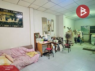 Casa adosada en venta de 2 habitaciones en Bang Kapi, Bangkok