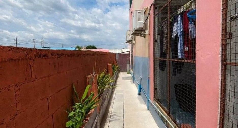 Apartment zum Kauf mit Studio in Lat Krabang, Bangkok