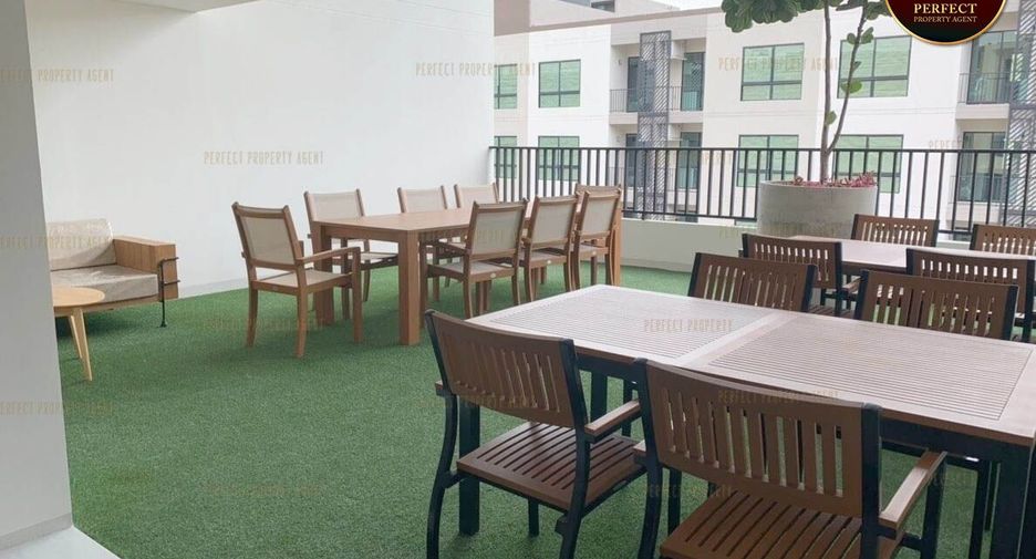 For sale 1 bed condo in Mueang Samut Prakan, Samut Prakan