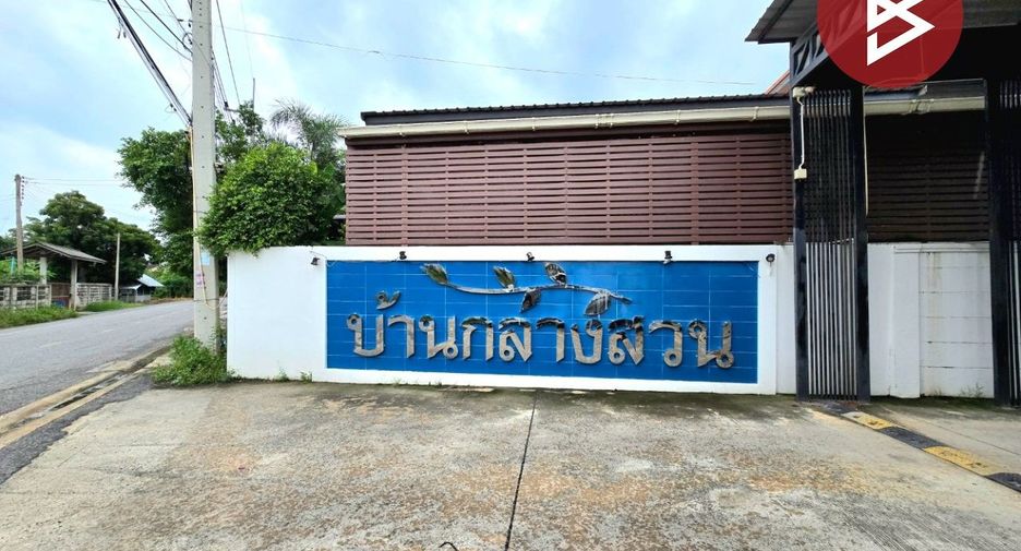 Casa adosada en venta de 3 habitaciones en Mueang Nakhon Pathom, Nakhon Pathom
