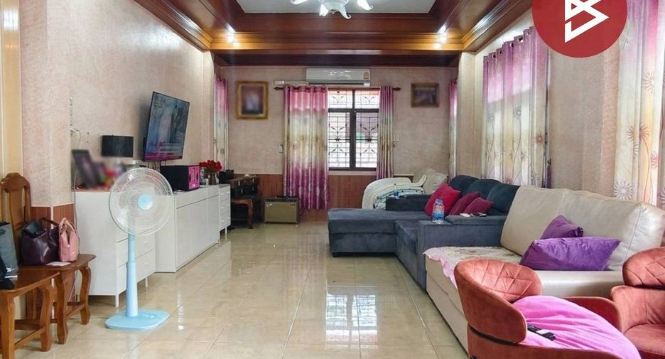 For sale 5 bedrooms house in Lan Saka, Nakhon Si Thammarat