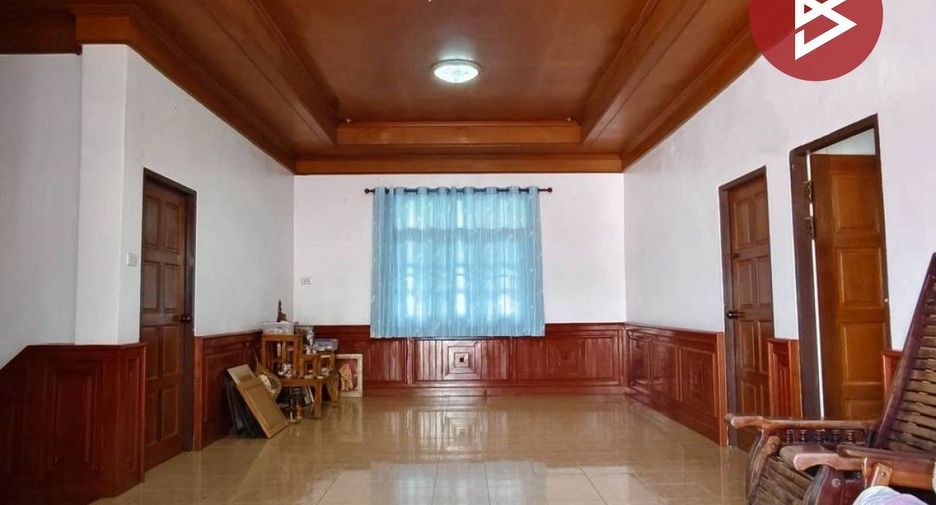 For sale 5 bedrooms house in Lan Saka, Nakhon Si Thammarat
