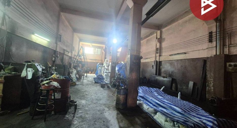 À vendre 4 chambres local commercial à Mueang Samut Prakan, Samut Prakan