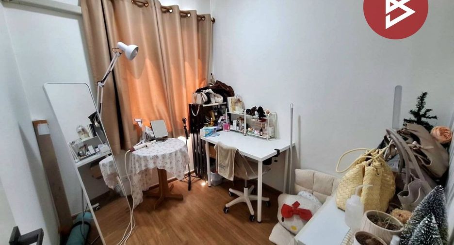 Casa adosada en venta de 3 habitaciones en Bang Yai, Nonthaburi