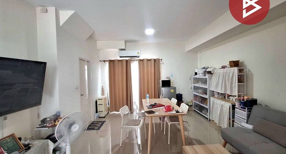 Casa adosada en venta de 3 habitaciones en Bang Yai, Nonthaburi