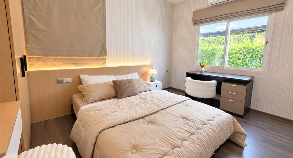 For rent 4 bedrooms house in Mueang Chiang Mai, Chiang Mai