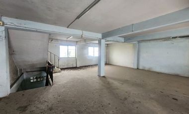 À vendre 3 chambres bureau à Sam Phran, Nakhon Pathom