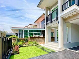 À louer 3 chambres maison à Krathum Baen, Samut Sakhon