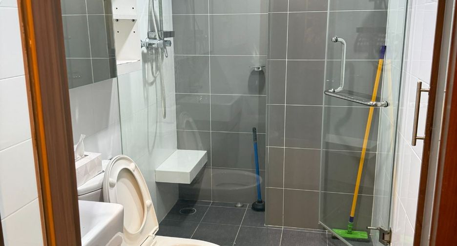 For sale 2 bedrooms condo in Bang Na, Bangkok