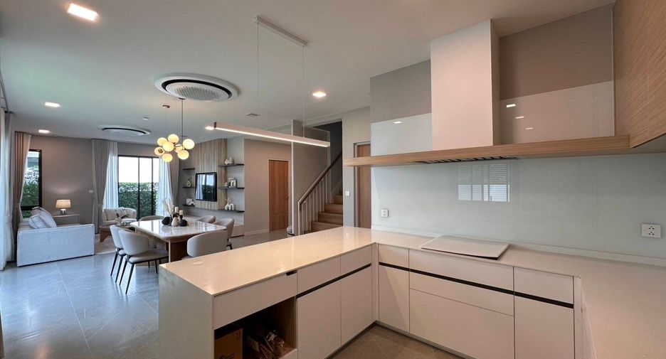 For sale 4 ベッドルーム house in Bang Phli, Samut Prakan