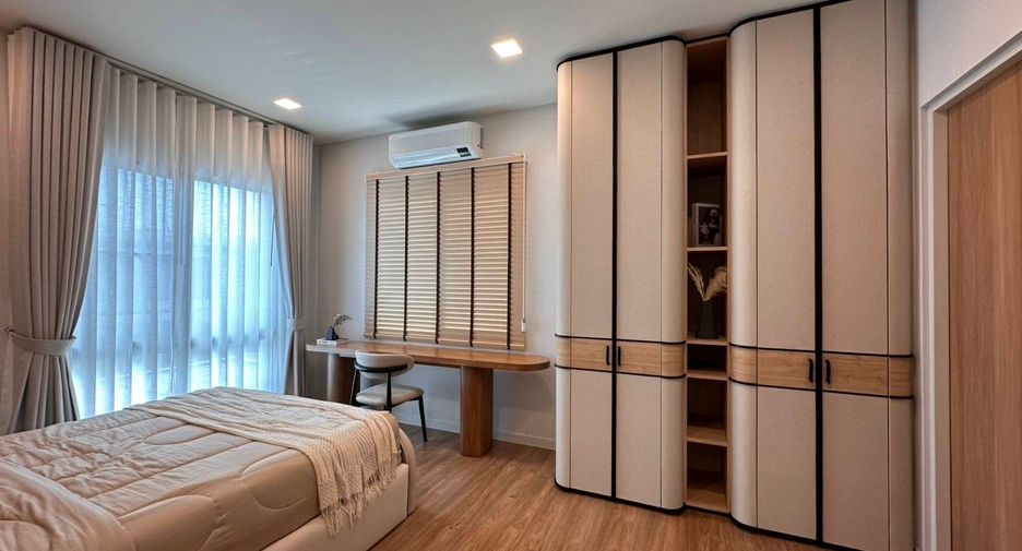 For sale 4 ベッドルーム house in Bang Phli, Samut Prakan