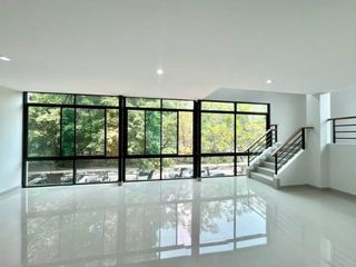 For rent 2 bedrooms office in Mueang Chiang Mai, Chiang Mai