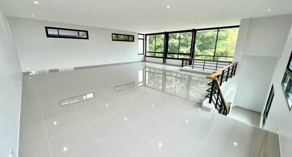 For rent 2 bedrooms office in Mueang Chiang Mai, Chiang Mai