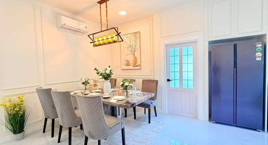 À vendre 4 chambres villa à Bang Lamung, Chonburi