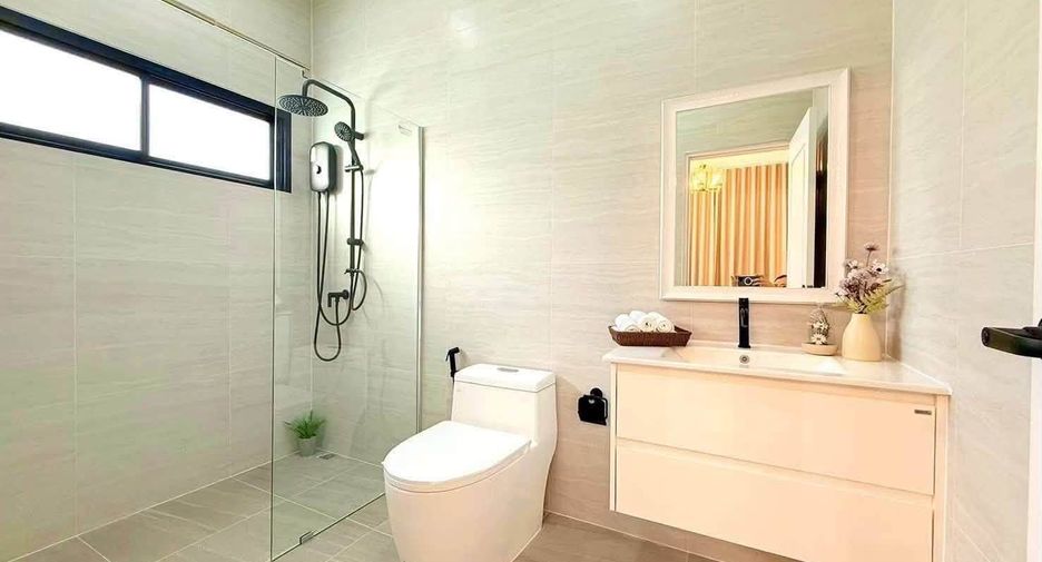 À vendre 4 chambres villa à Bang Lamung, Chonburi