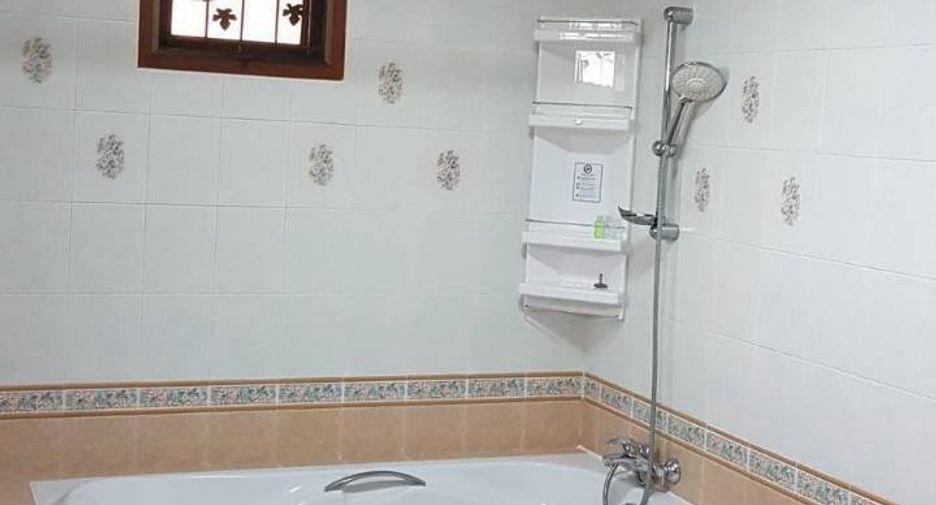 Casa en alquiler de 3 habitaciones en Mueang Chiang Mai, Chiang Mai