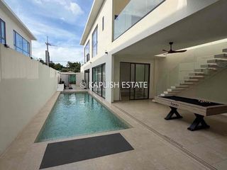 Villa en alquiler de 5 habitaciones en Bang Lamung, Chonburi