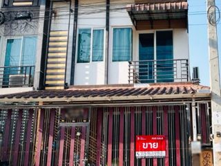 出售 4 卧室 联排别墅 在 Thung Khru, 曼谷