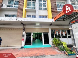 出售 4 卧室 商业空间 在 Sam Phran, Nakhon Pathom