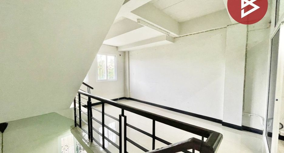 出售 4 卧室 商业空间 在 Sam Phran, Nakhon Pathom