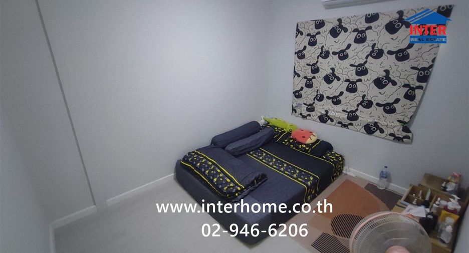 Casa adosada en venta de 4 habitaciones en Mueang Pathum Thani, Pathum Thani