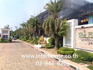 Casa adosada en venta de 4 habitaciones en Lam Luk Ka, Pathum Thani