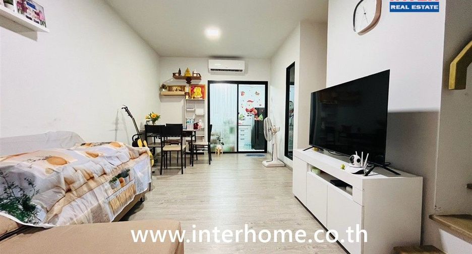 For sale 4 bedrooms townhouse in Bang Phli, Samut Prakan