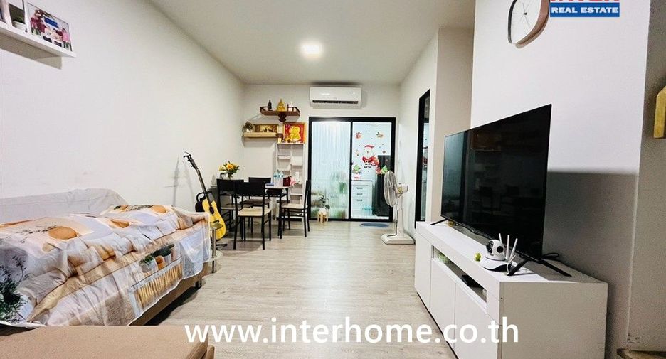 For sale 4 bedrooms townhouse in Bang Phli, Samut Prakan