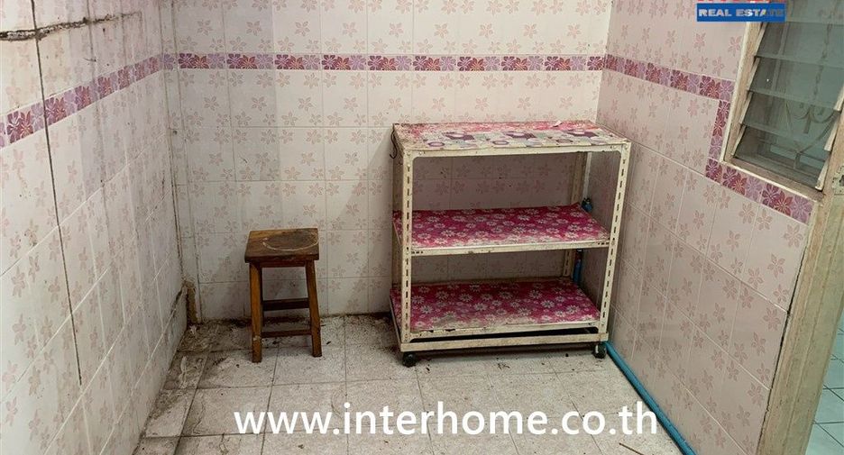 For sale 2 bedrooms townhouse in Bang Khen, Bangkok
