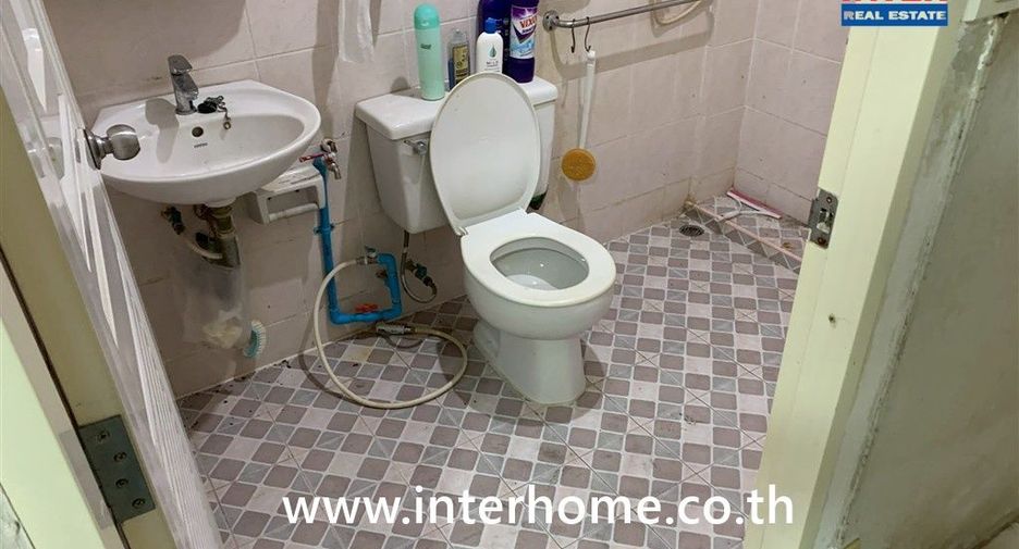 For sale 2 bedrooms townhouse in Bang Khen, Bangkok