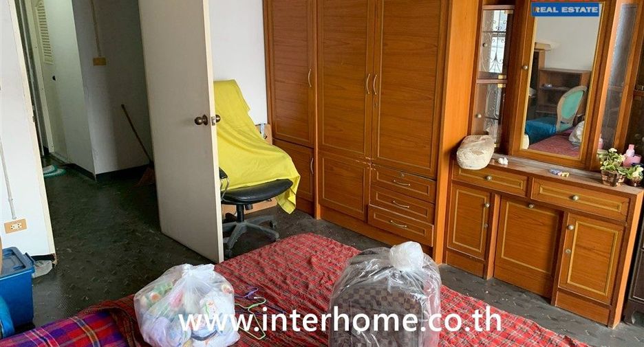 For sale 2 bedrooms townhouse in Bang Khen, Bangkok