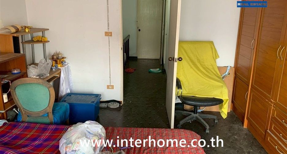 For sale 2 bedrooms townhouse in Bang Khen, Bangkok